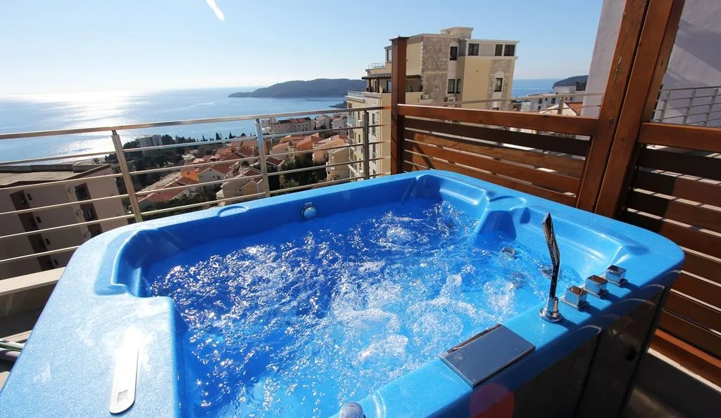 Prodaja, dvosoban stan, 68m², Bečići, Budva