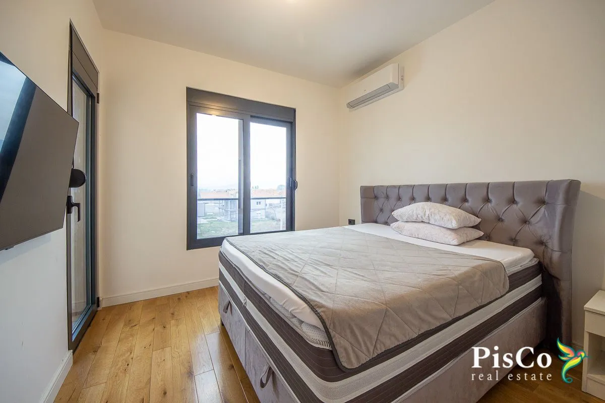 Prodaja, kuća, 270m², Podgorica, Crna Gora
