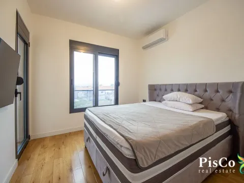 Prodaja, kuća, 270m², Podgorica, Crna Gora - image 2