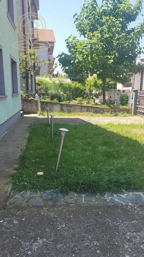 Prodaja, kuća, 312m², Palilula, Niš