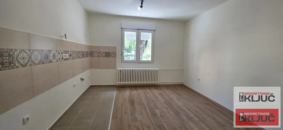Prodaja, jednosoban stan, 37m², Sajmište, Novi Sad