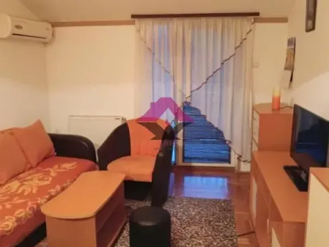 Prodaja, jednosoban stan, 39m², Centar, Novi Sad