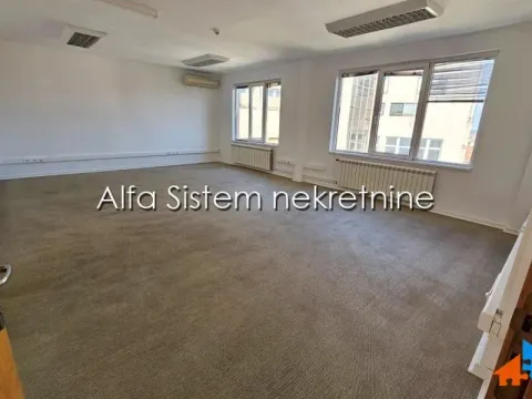 Rent, office space, 500m², Stari Grad, Beograd - image 1