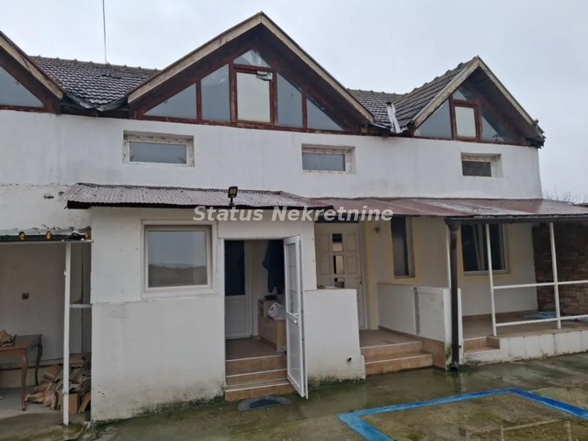 Prodaja, kuća, 180m², Futog, Novi Sad Sve Podlokacije