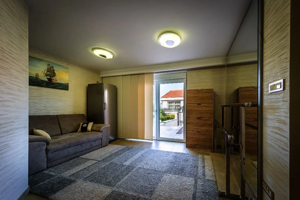 Prodaja, kuća, 283m², Krašići, Tivat
