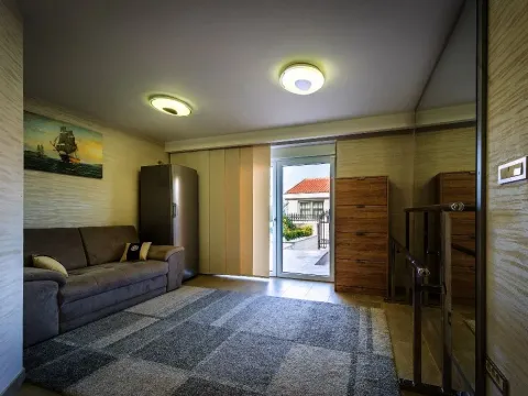 Prodaja, kuća, 283m², Krašići, Tivat - image 5