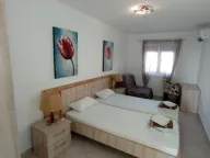 Izdavanje, petosoban stan, 1000m2, Dobre Vode, Bar