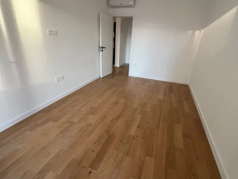 Prodaja, jednosoban stan, 62m², Centar, Bar - image 8