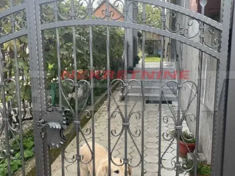 Prodaja, kuća, 351m², Novi Banovci, Stara Pazova - image 16