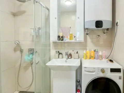 Rent, two bedroom apartment, 69m², Donja Lastva, Tivat - image 9