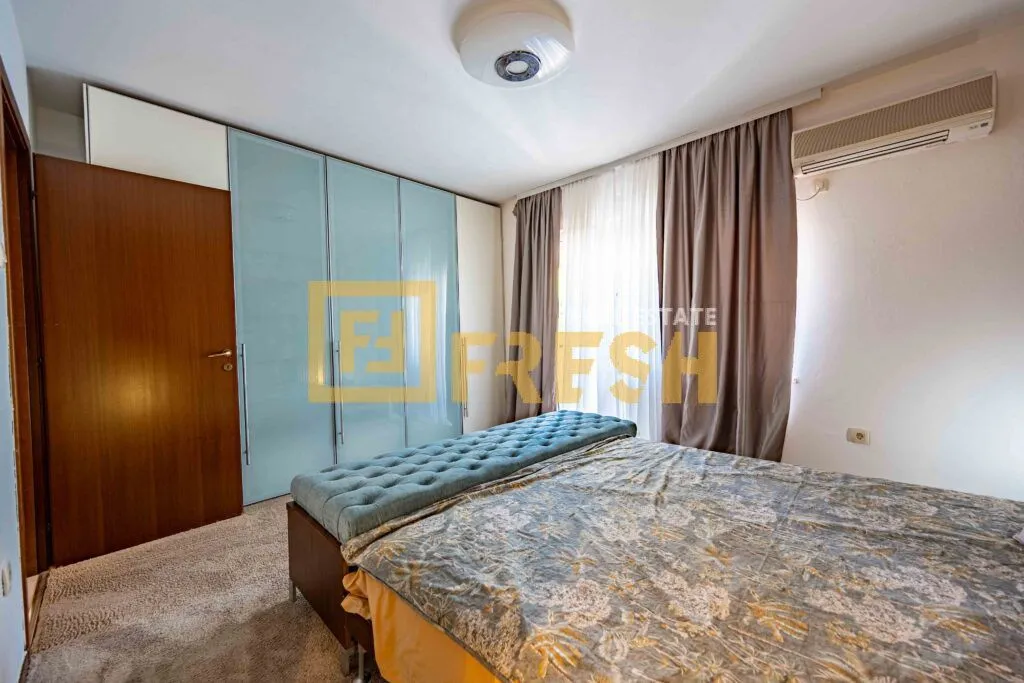 Rent, three bedroom apartment, 202m², Gorica C, Podgorica
