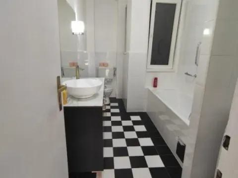 Rent, three bedroom apartment, 136m², Stari Grad, Beograd - image 12