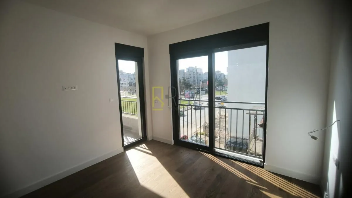 Rent, office space, 113m², Dalmatinska ulica, Podgorica