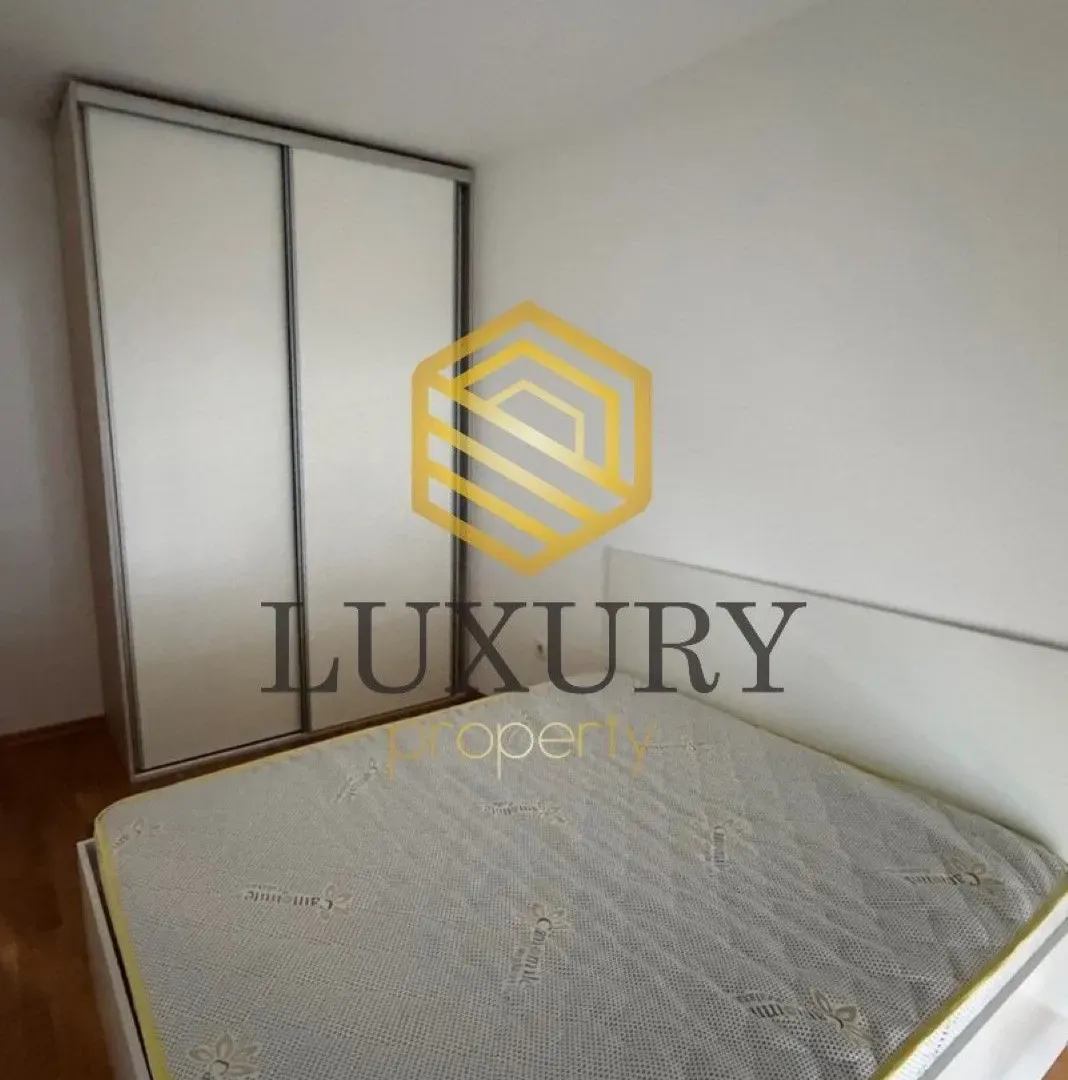 Rent, one bedroom apartment, 40m², Blok 6, Podgorica