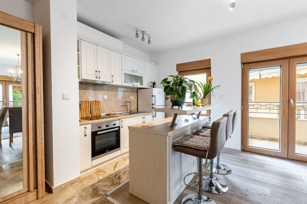 Sale, one bedroom apartment, 74m², Pržno, Budva