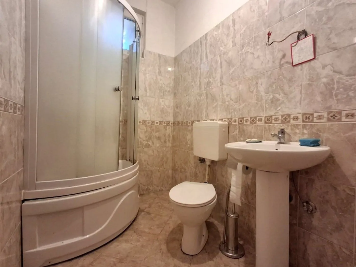 Rent, office space, 82m², Dahna, Podgorica
