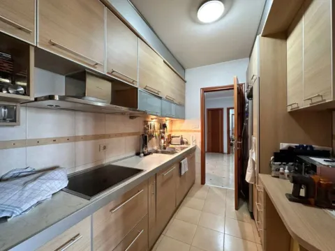 Izdavanje, dvosoban stan, 140m², Preko Morače, Podgorica - image 12