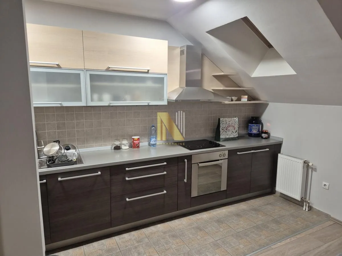 Prodaja, četvorosoban stan, 119m², Nova Detelinara, Novi Sad Sve Podlokacije