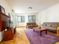 Izdavanje, jednosoban stan, 67m², Centar, Budva - image 1