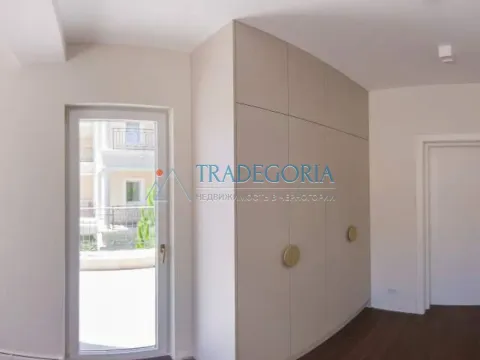 Prodaja, trosoban stan, 225m², Đenovići, Herceg Novi - image 7