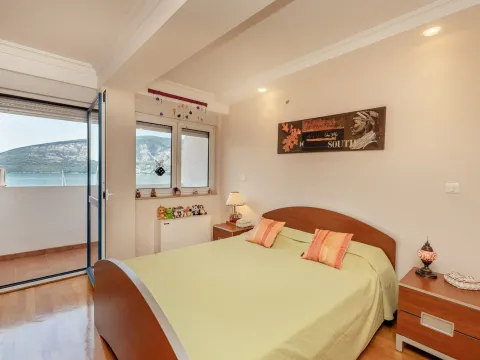 Sale, three bedroom apartment, 244m², Centar, Herceg Novi - image 10