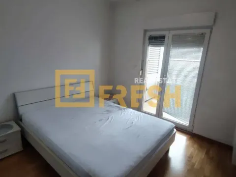 Izdavanje, dvosoban stan, 72m², City Kvart, Podgorica - image 10