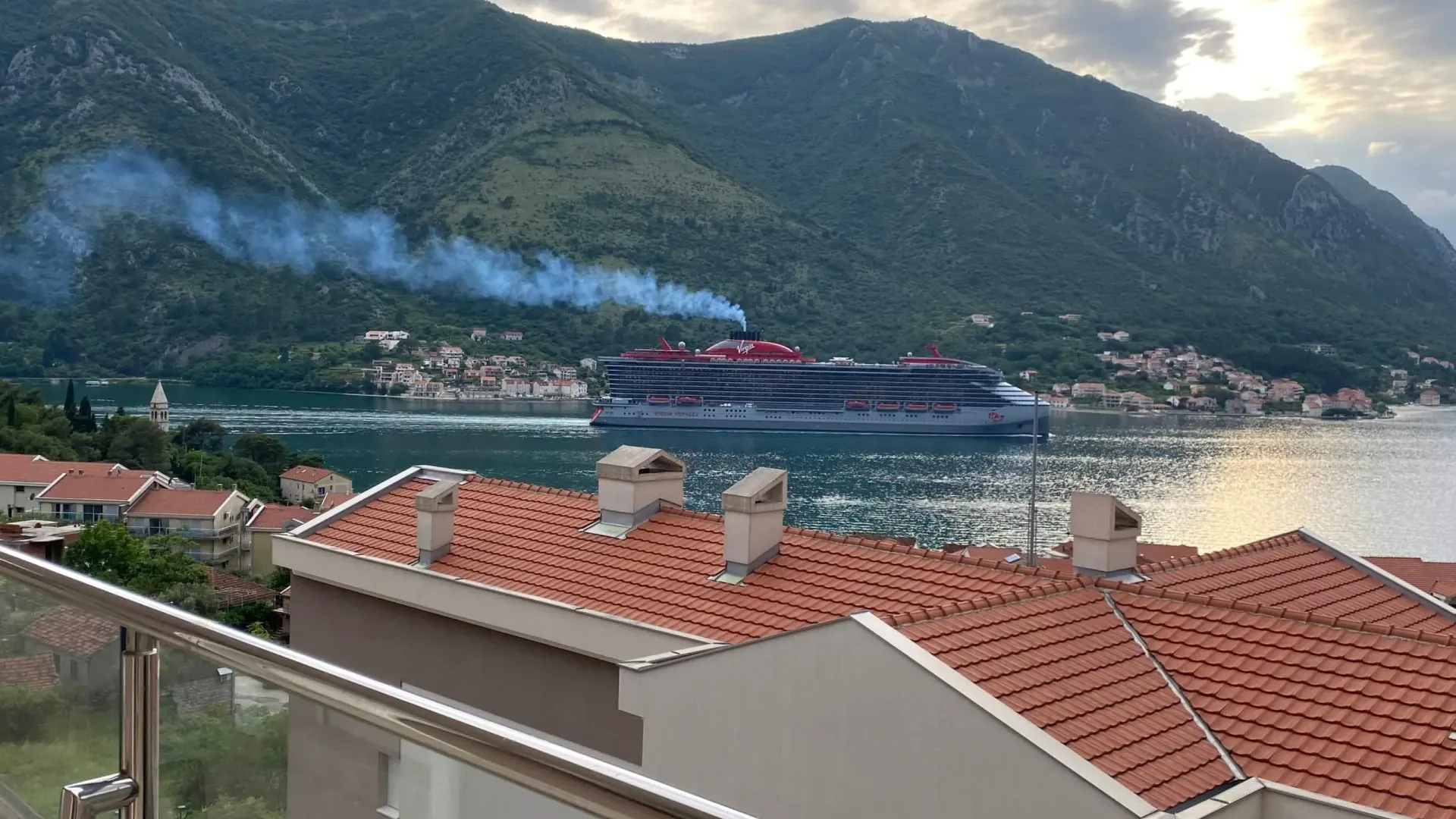 Sale, three bedroom apartment, 62m², Dobrota, Kotor