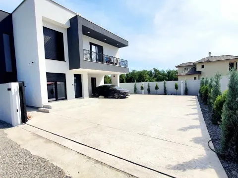 Rent, house, 190m², Tološi, Podgorica