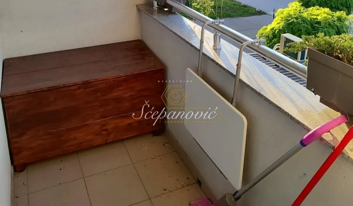 Prodaja, trosoban stan, 63m², Sajam, Novi Sad Sve Podlokacije