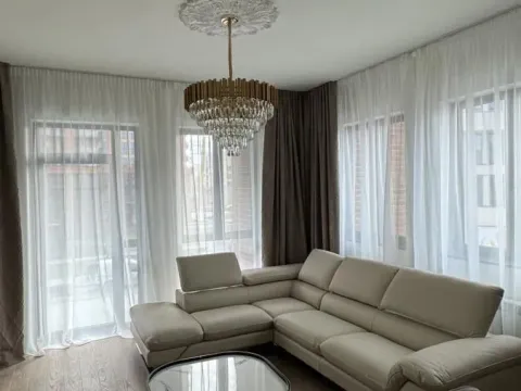 Izdavanje, trosoban stan, 80m², Savski Venac, Beograd - image 4