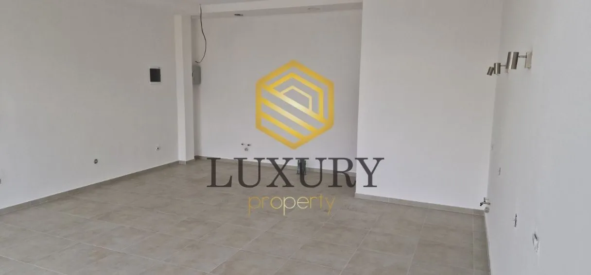 Rent, office space, 50m², Stari Aerodrom, Podgorica