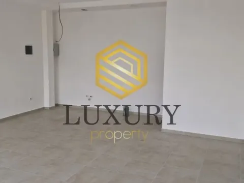 Rent, office space, 50m², Stari Aerodrom, Podgorica - image 5