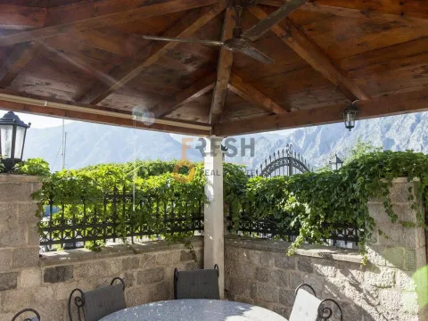 Prodaja, kuća, 170m², Kotor, Crna Gora - image 6