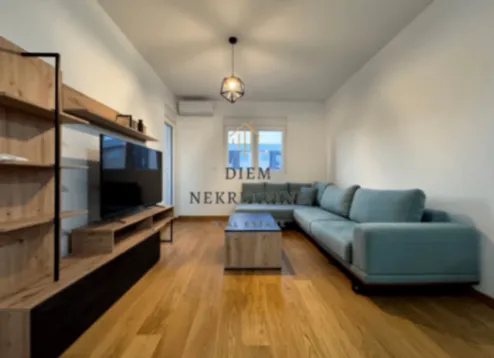 Izdavanje, jednosoban stan, 45m², New City, Podgorica