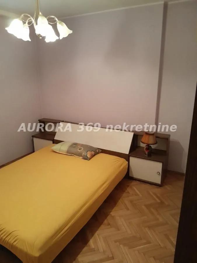 Izdavanje, dvosoban stan, 70m², Bulevar patrijarha Pavla, Novi Sad Sve Podlokacije