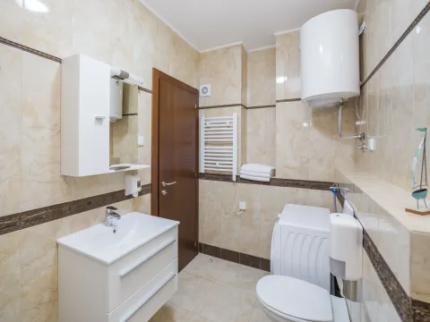 Prodaja, trosoban stan, 107m², Bečići, Budva - image 12