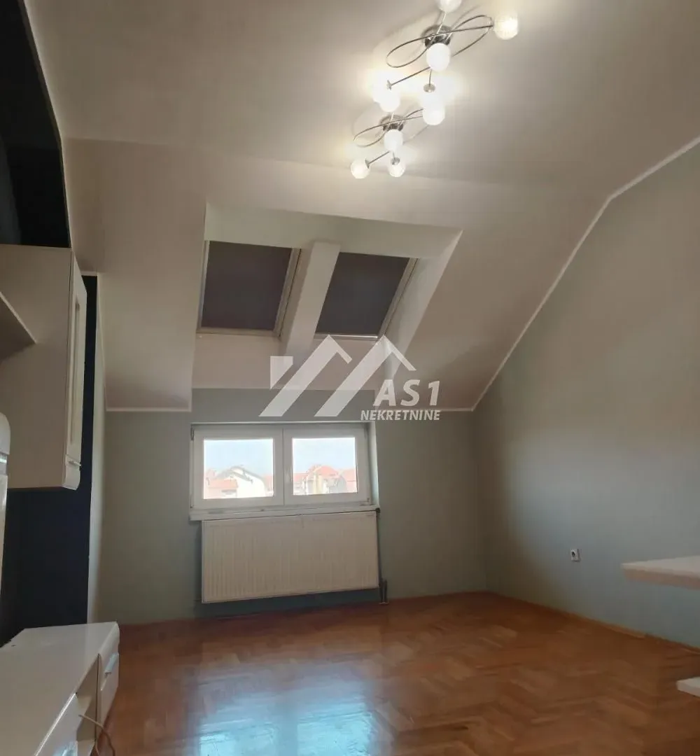 Prodaja, trosoban stan, 68m², Detelinara, Novi Sad Sve Podlokacije