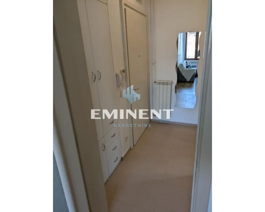 Rent, two bedroom apartment, 40m², Stari Grad, Beograd