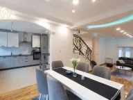 Izdavanje, kuća, 417m², Jajinci, Voždovac Sve Podlokacije - image 5