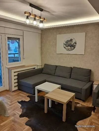 Izdavanje, garsonjera, 30m², Stari Grad, Beograd