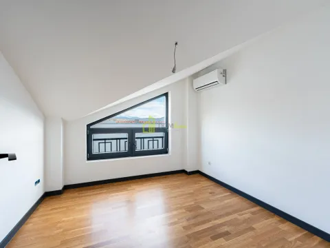 Prodaja, trosoban stan, 102m², Gorica C, Podgorica - image 5