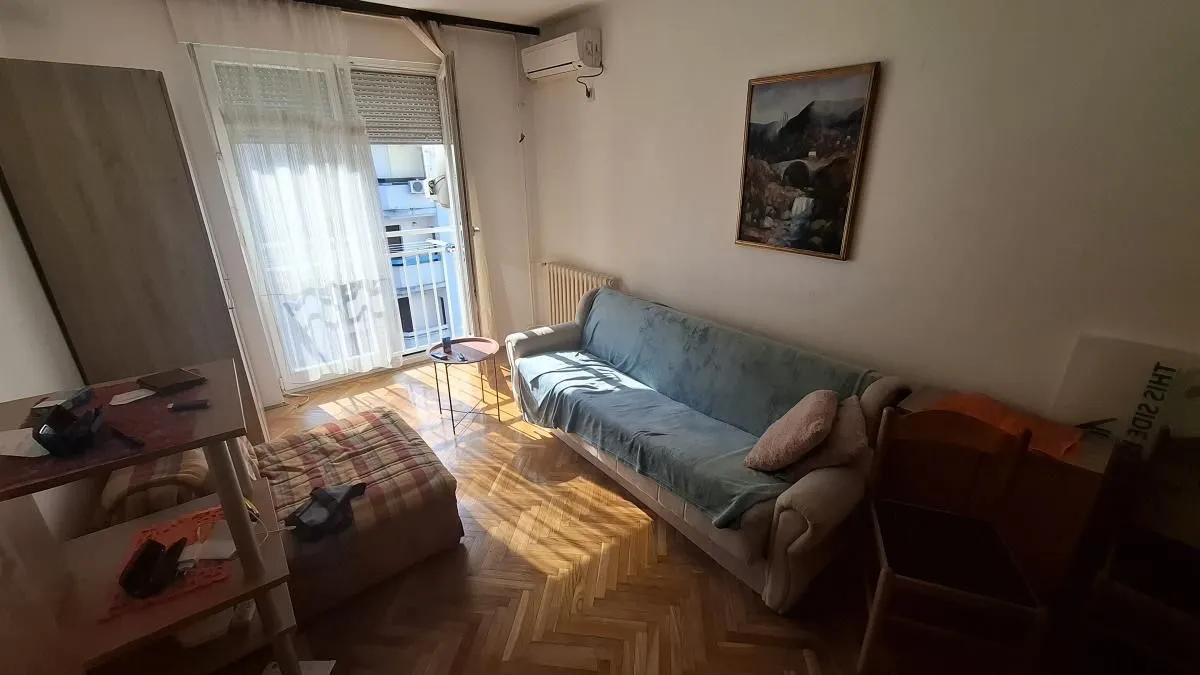 Izdavanje, jednosoban stan, 36m², Bulevar Oslobodjenja, Novi Sad Sve Podlokacije
