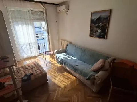 Rent, one bedroom apartment, 36m², Bulevar Oslobodjenja, Novi Sad Sve Podlokacije