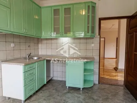 Izdavanje, stan, 210m², Savski Venac, Beograd - image 8