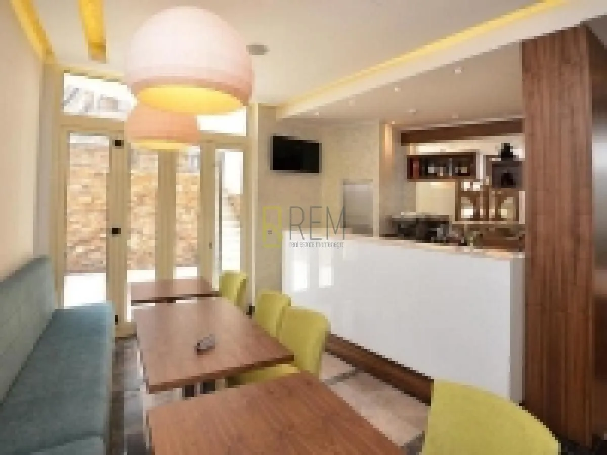 Prodaja, ugostiteljski objekat, 1030m², Centar, Budva