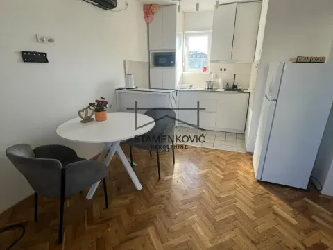 Prodaja, jednosoban stan, 32m², Centar, Novi Sad - image 11