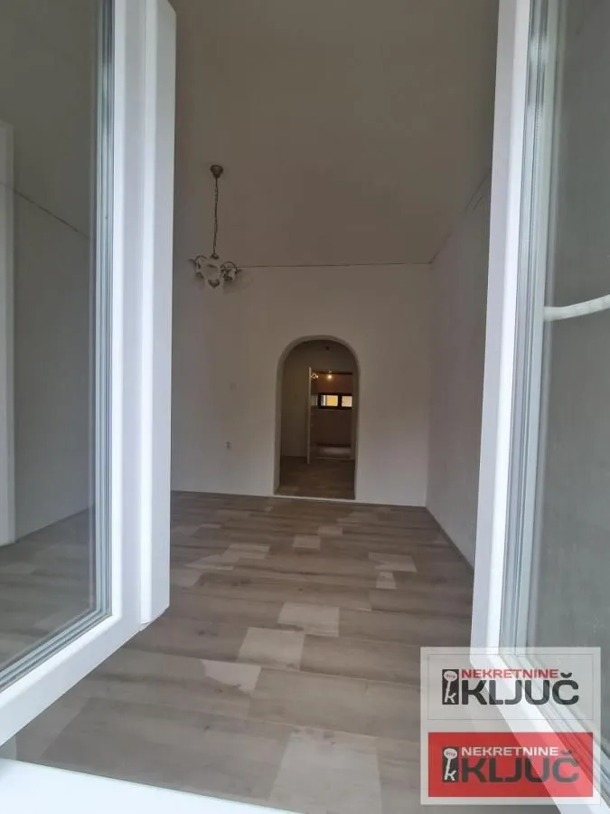 Prodaja, dvosoban stan, 37m², Podbara, Novi Sad Sve Podlokacije