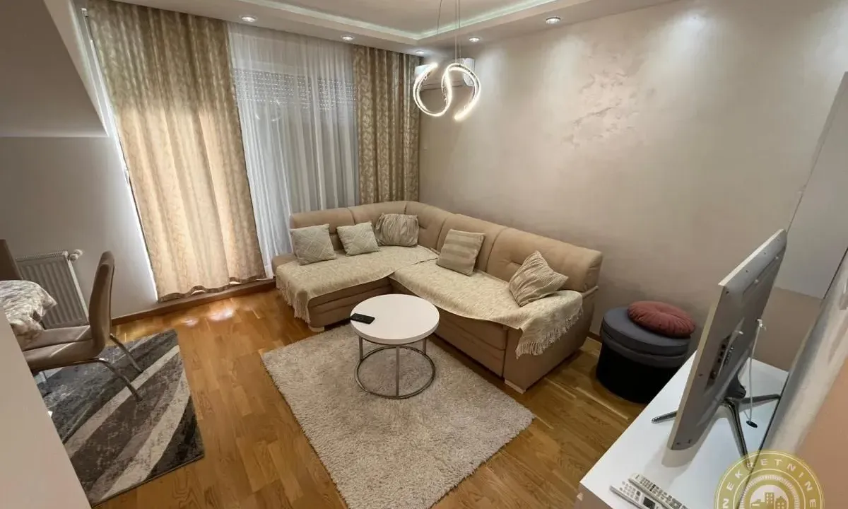 Izdavanje, dvosoban stan, 45m², Jugovićevo, Novi Sad Sve Podlokacije