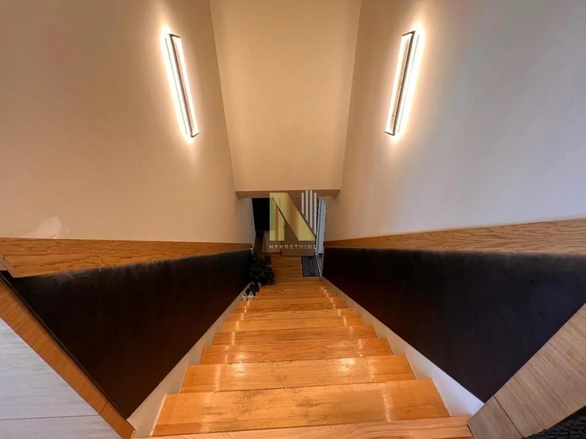 Sale, four bedroom apartment, 135m², Bulevar patrijarha Pavla, Novi Sad Sve Podlokacije
