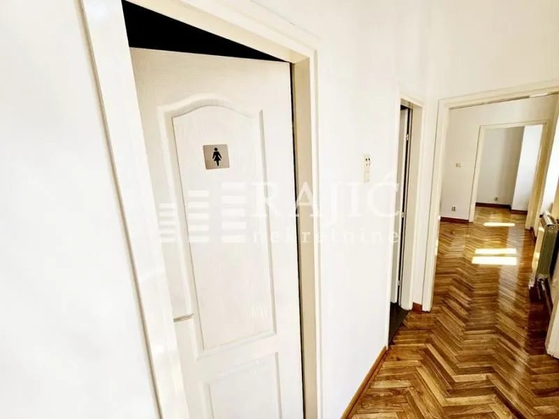 Rent, apartment, 150m², Stari Grad, Beograd